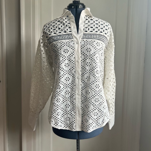 Express Ivory Eyelet Lace Button-Front Shirt - slightly oversize. Size S - Picture 3 of 10